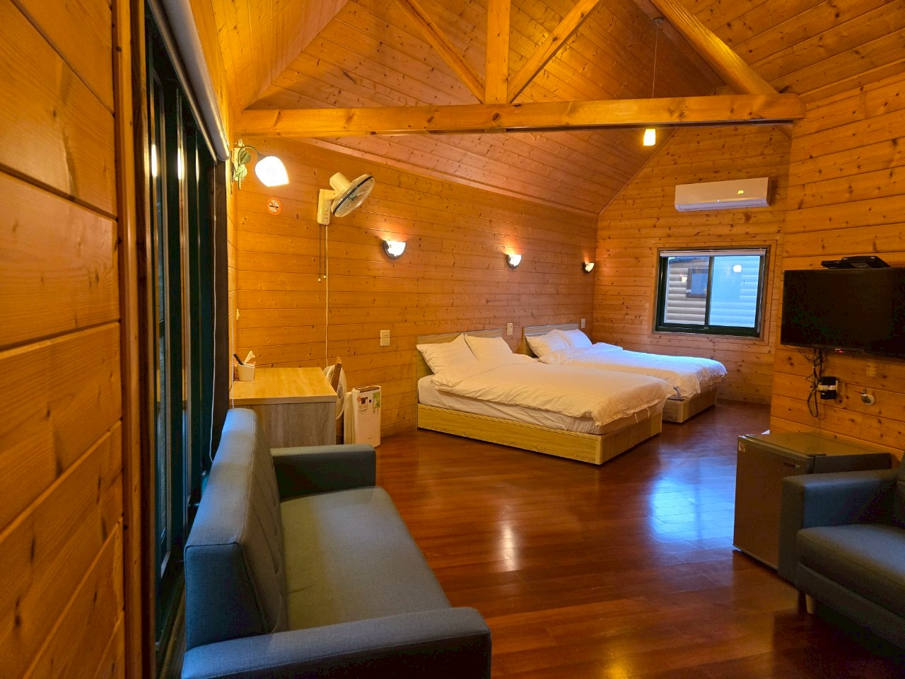 光之彩小木屋（四人房）